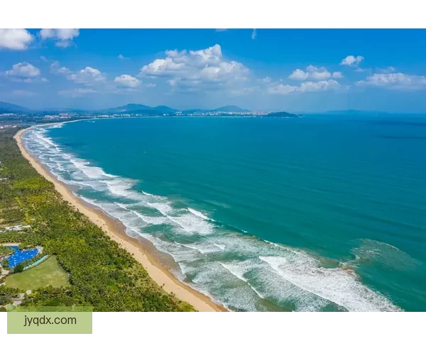 三亚天涯海角：是打卡胜地，更是心灵栖息地